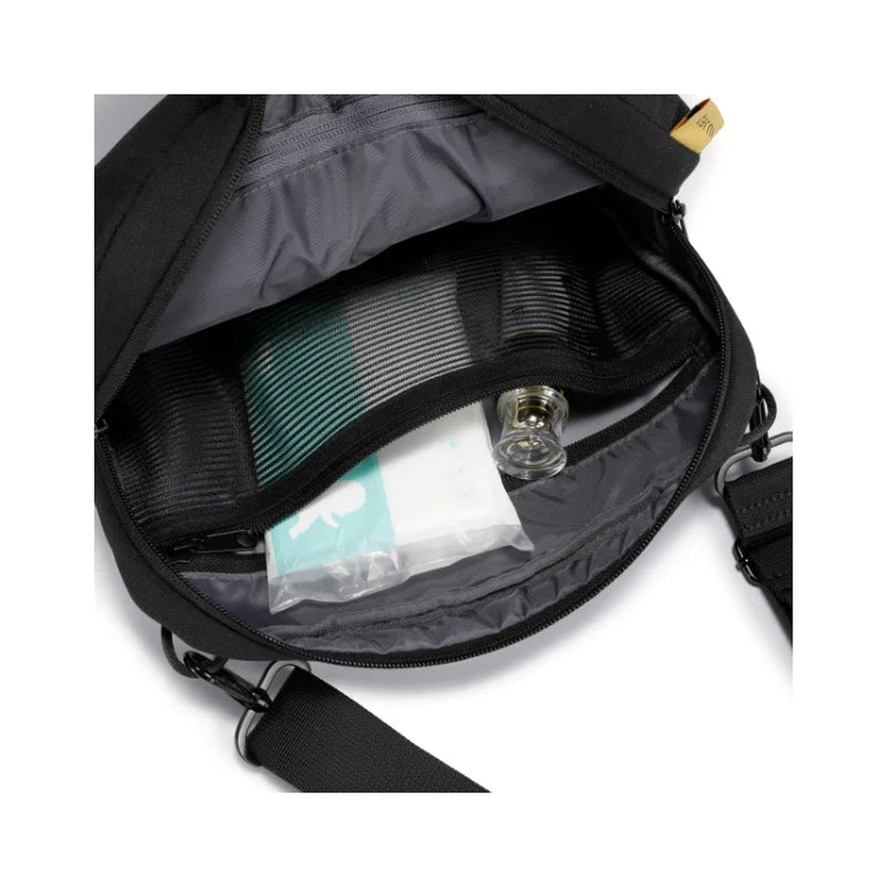 Organised internal pockets of the TernX diaper sling bag