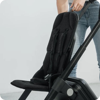 The extending backrest on the TernX stroller